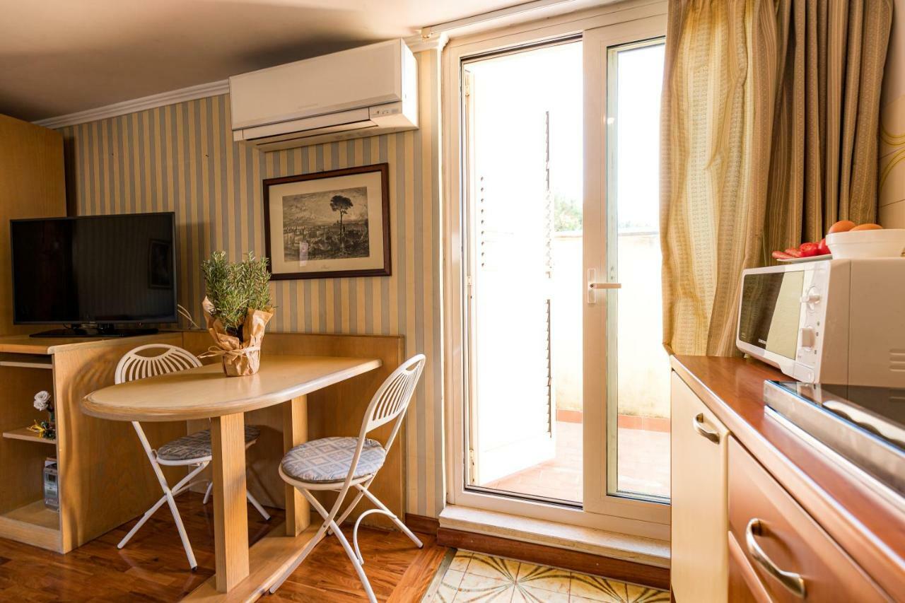 Aurelia Residence San Pietro Aparthotel - Rome — Photos 3
